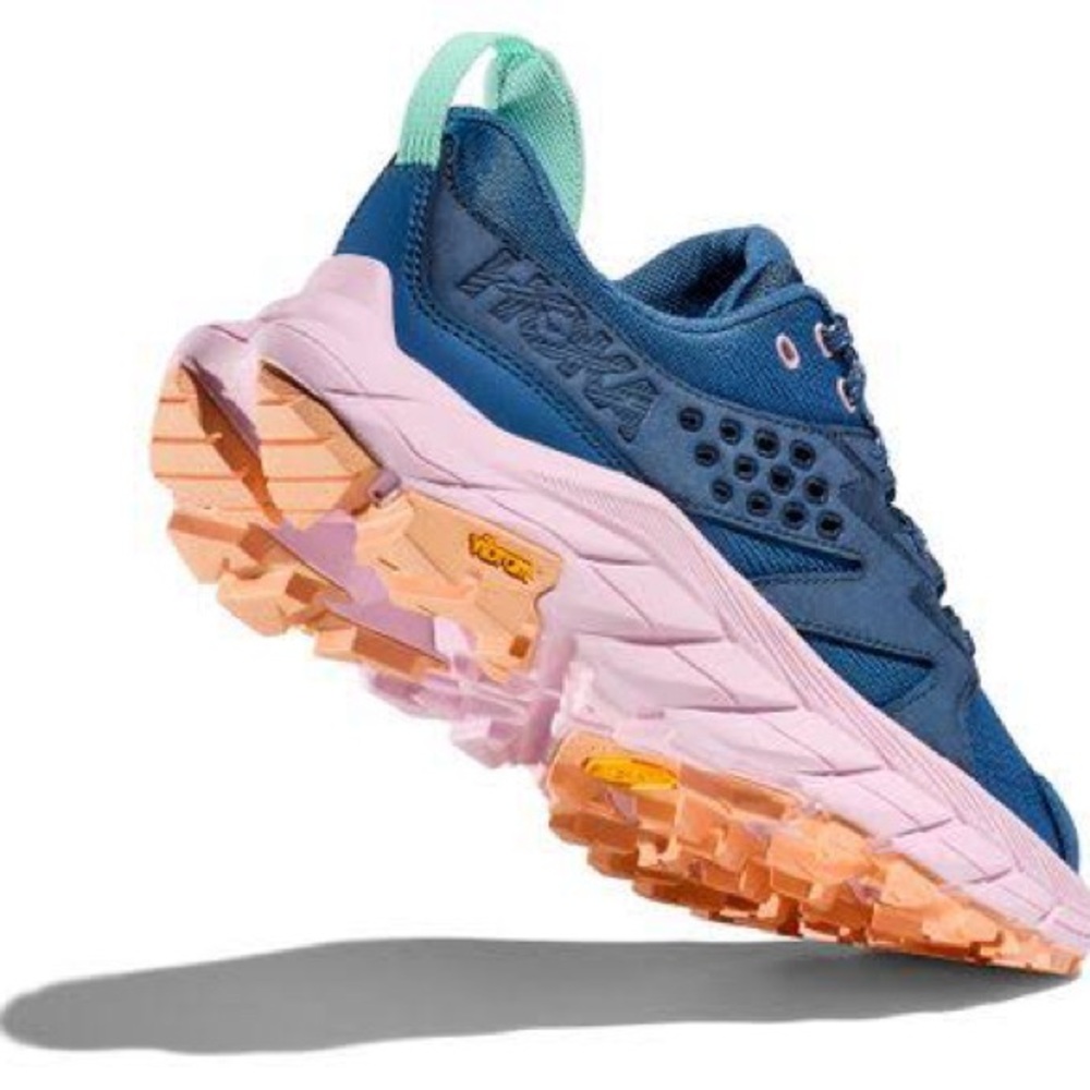 HOKA Women's Anacapa Breeze Low in Foggy Night/Pale Rose